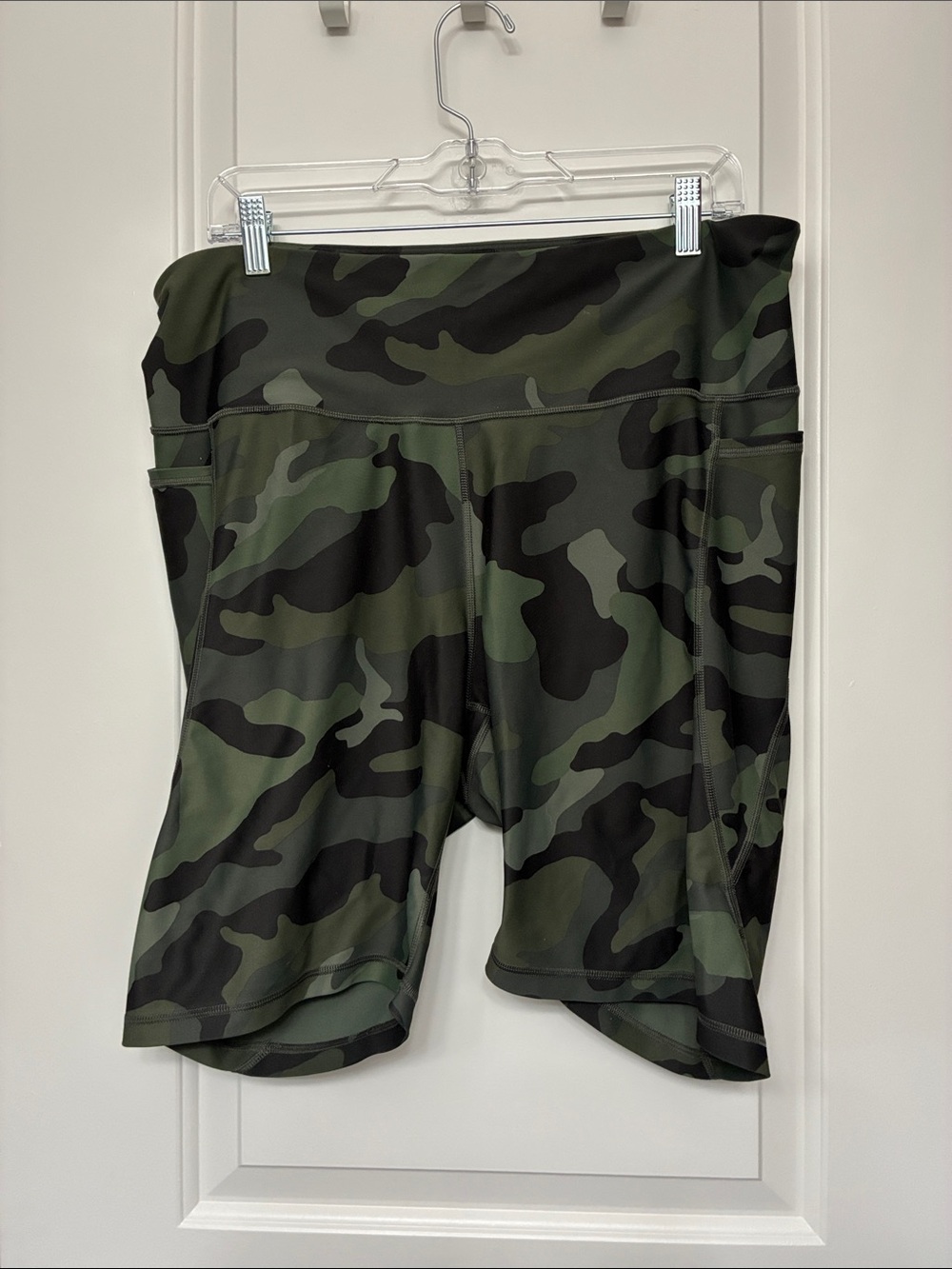 Old Navy Camo Bike Short